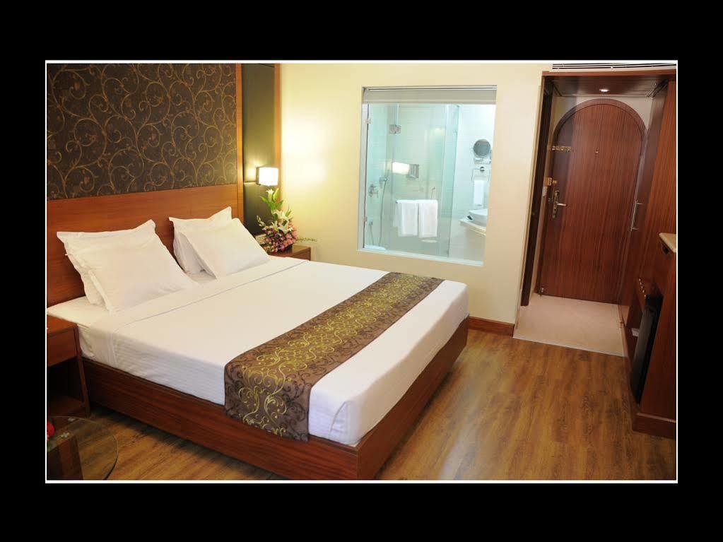 Comfort Inn Vijay Residency Bangalore Exteriör bild