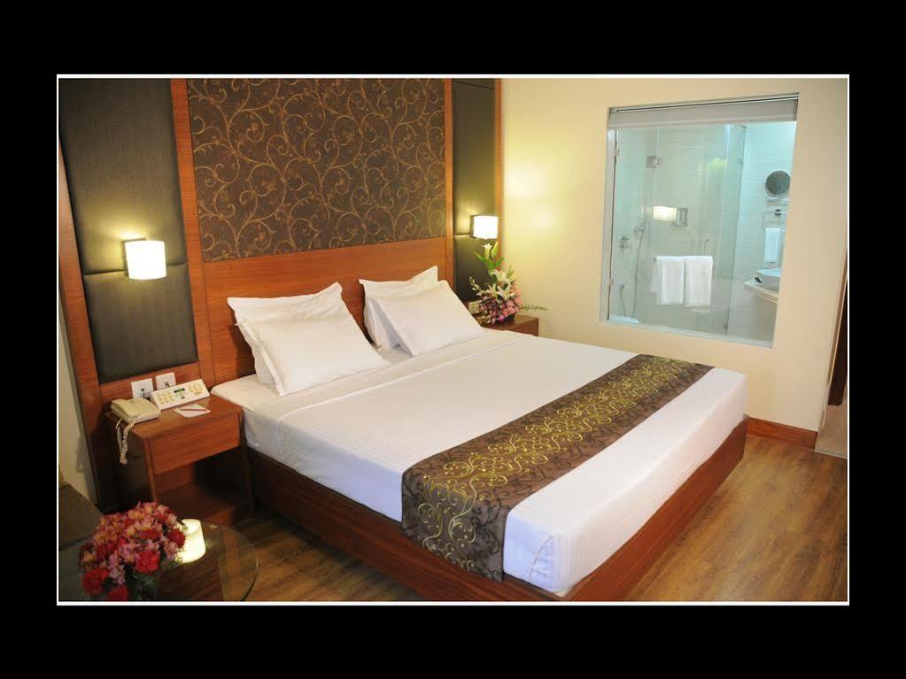 Comfort Inn Vijay Residency Bangalore Exteriör bild